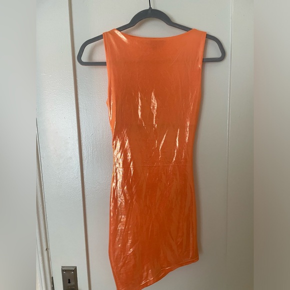 Missy Empire Metallic Orange Bodycon Mini Dress - Picture 4 of 4